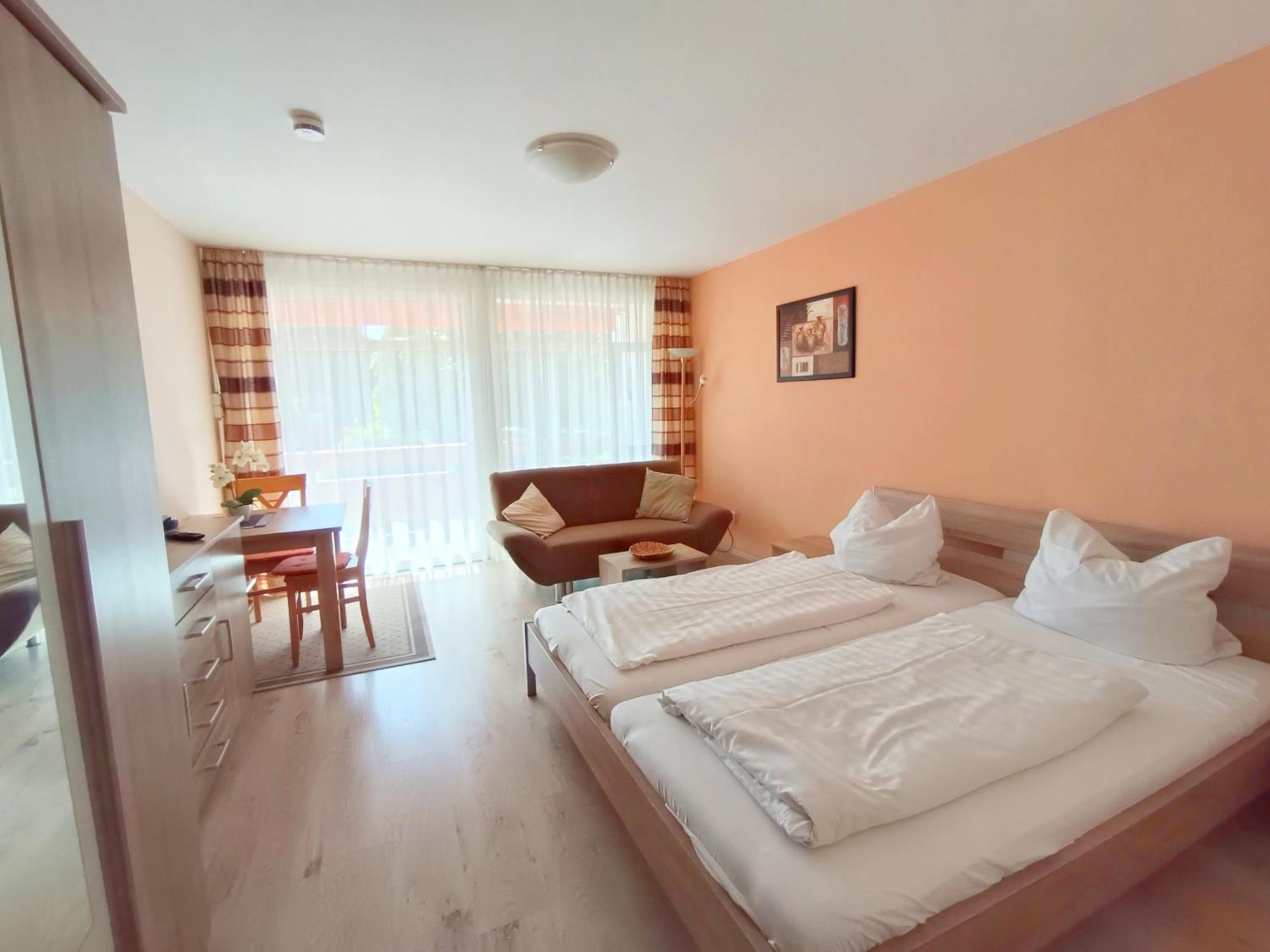 Appartementhaus Nuernberg Bad Fussing Bagian luar foto